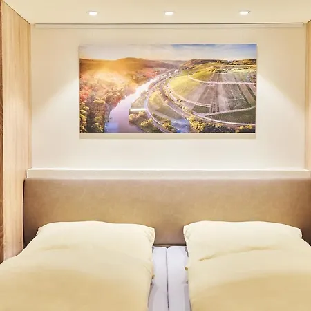 Hermannshoehle * Niederhausen